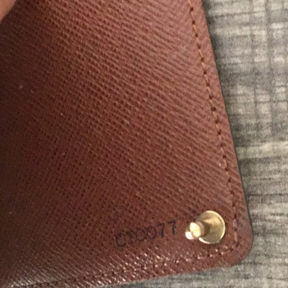 Louis Vuitton Monogram Card Photo Holder - Picture 8 of 11